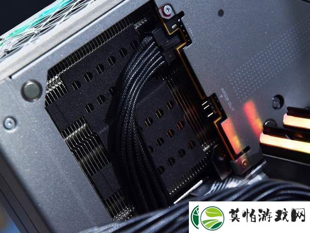 蓝宝石NiTRO+